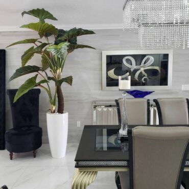 Red Prince Alocasia in Dax L glossy white planter