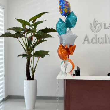 Red Prince Alocasia in Dax L glossy white planter